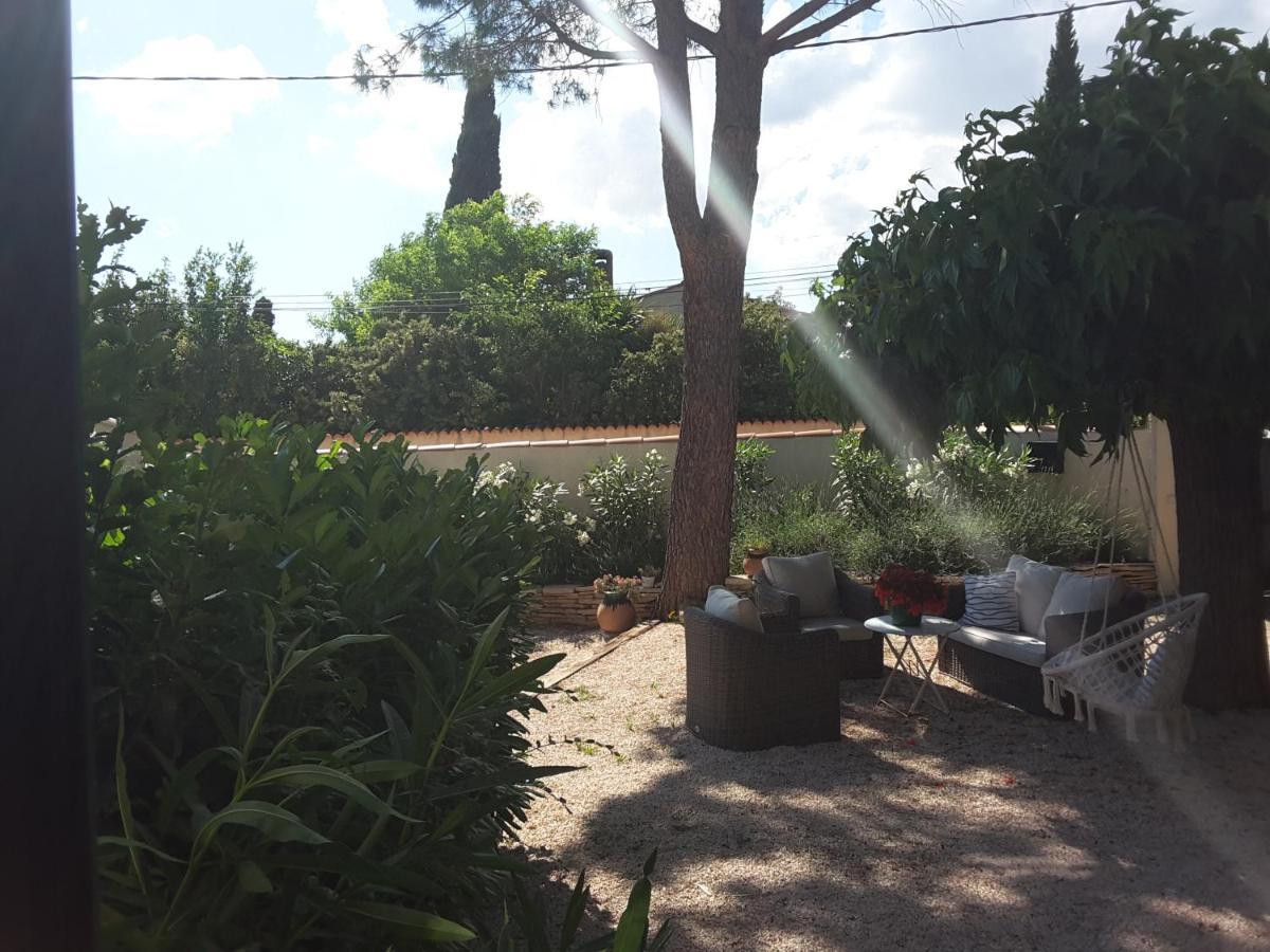 Bed and Breakfast Philoxenia Pourrieres Exterior foto